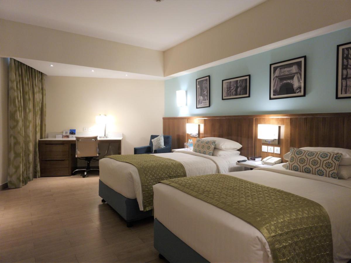 Отель Fairfield By Marriott Вишакхапатнам Экстерьер фото